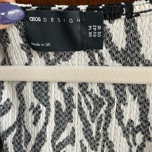 ✨ASOS DESIGN✨ Textured Zebra Print Mini Dress - Picture 10 of 10